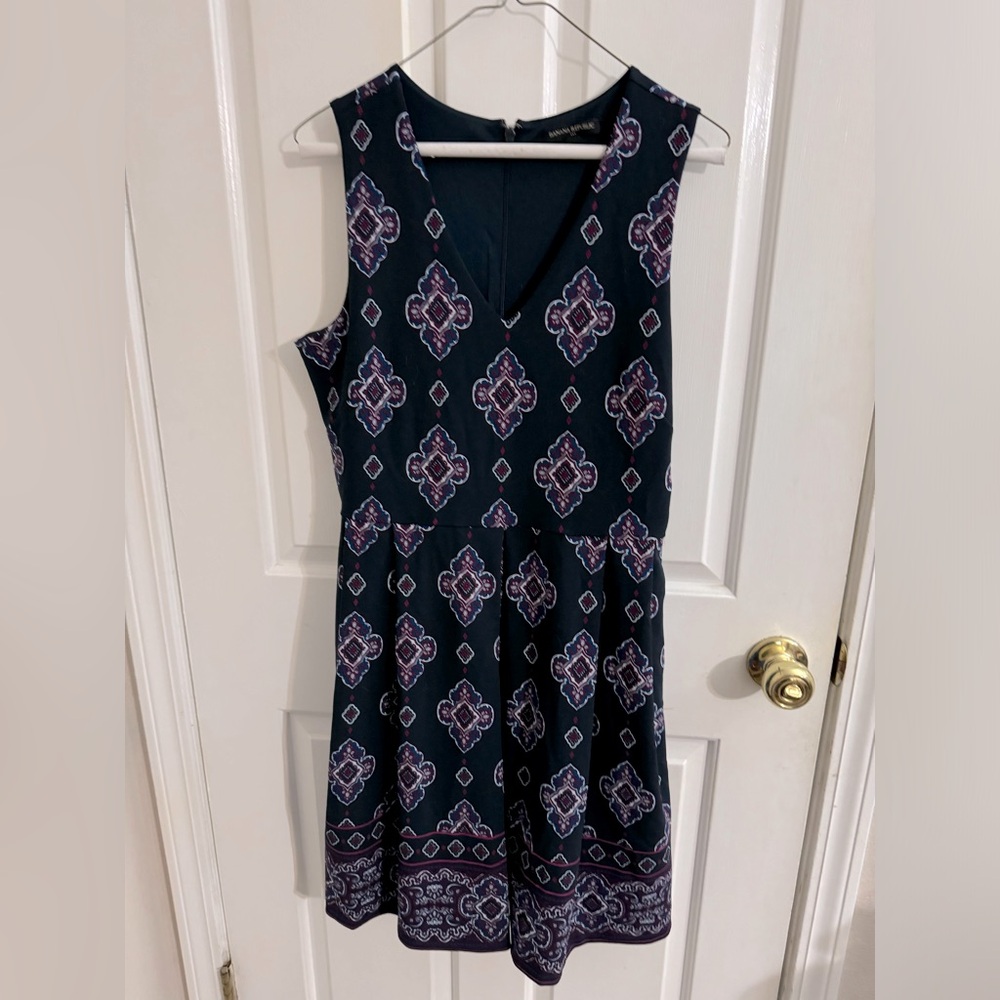 Women’s banana republic sleeveless dress. Size 8.